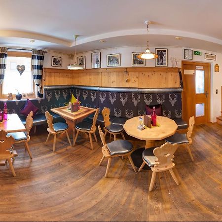 Hotel Toni Galtür エクステリア 写真