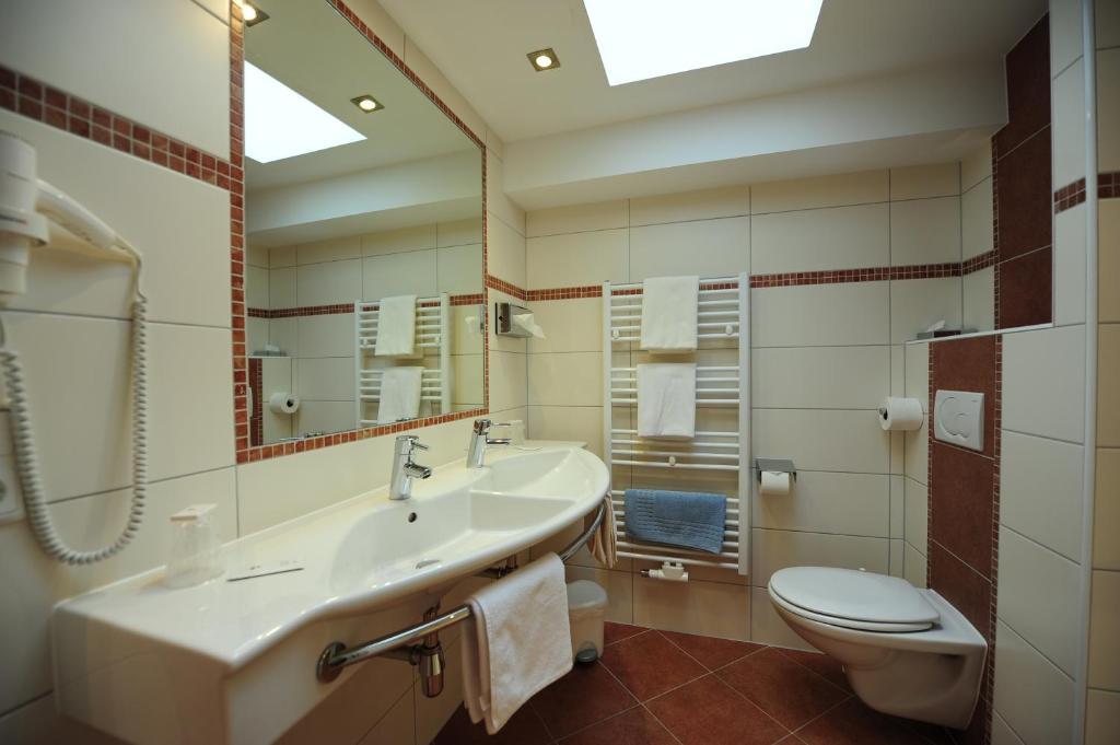 Hotel Toni Galtür エクステリア 写真