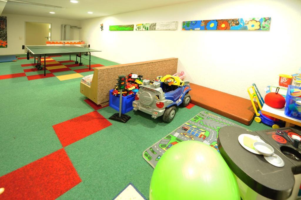Hotel Toni Galtür エクステリア 写真